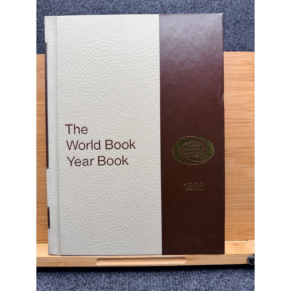 Vintage 1986 World Book Year Book Annual Supplement 1985 Events Hardcover